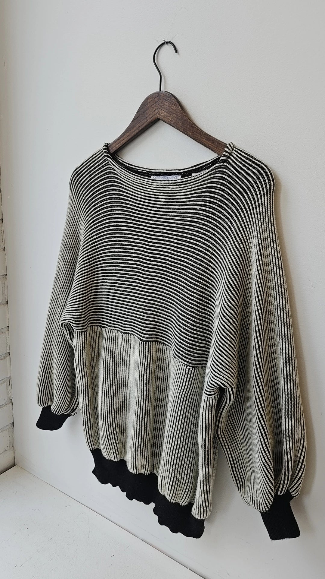 1990’s Ribbed Knit Sweater